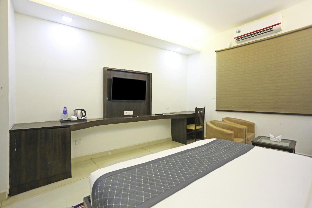 Hotel Park Tree Near Delhi Airport New Delhi Extérieur photo