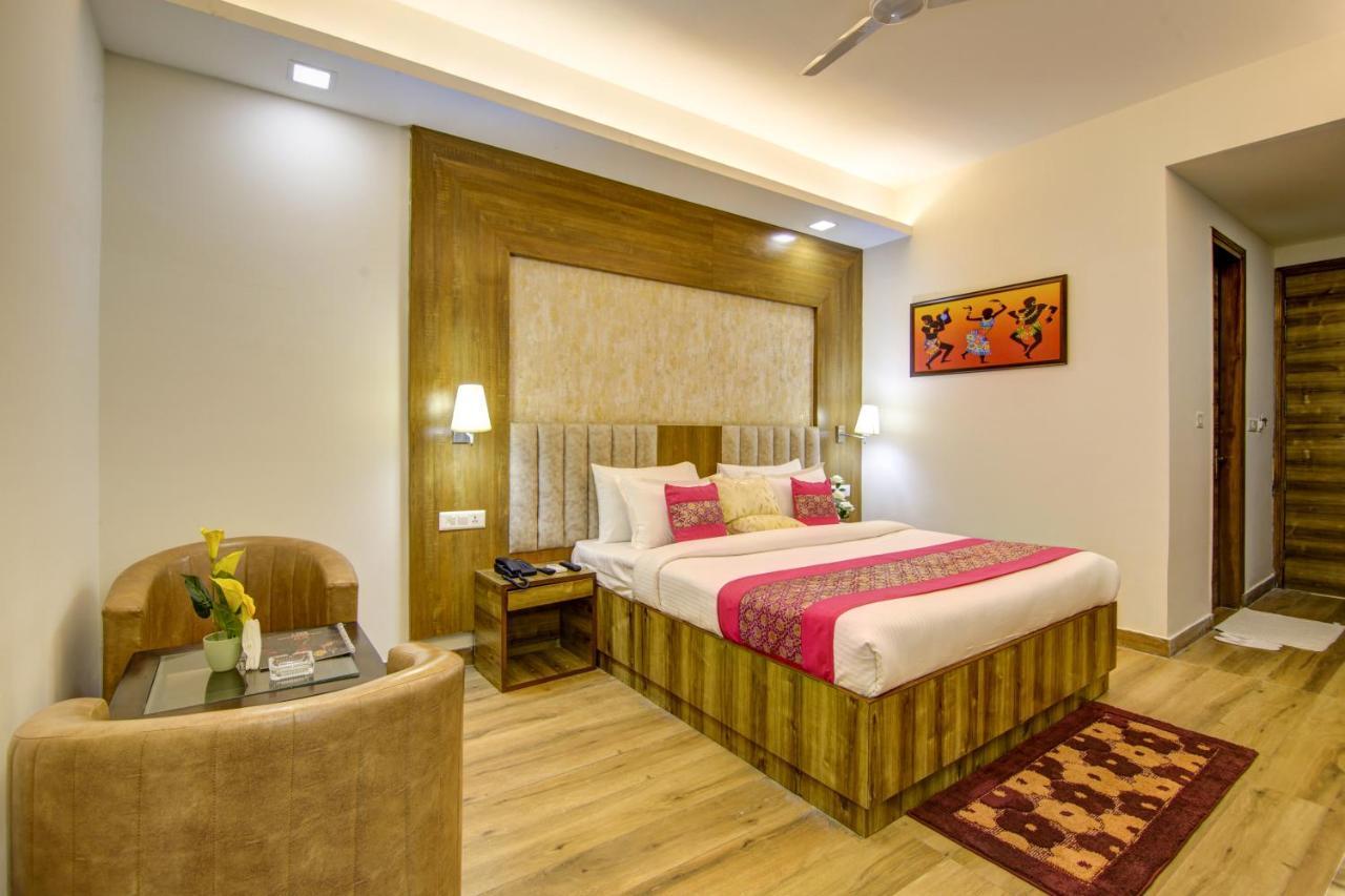 Hotel Park Tree Near Delhi Airport New Delhi Extérieur photo