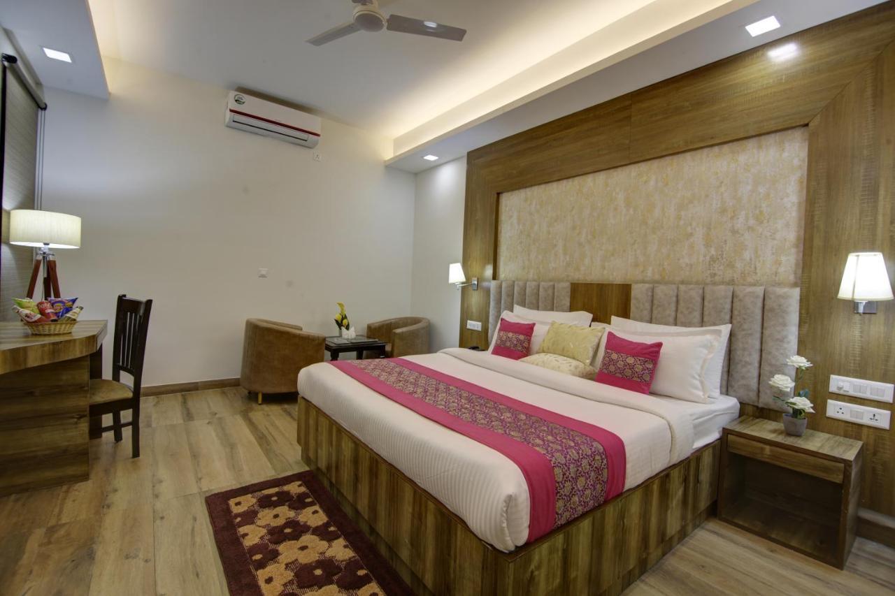 Hotel Park Tree Near Delhi Airport New Delhi Extérieur photo